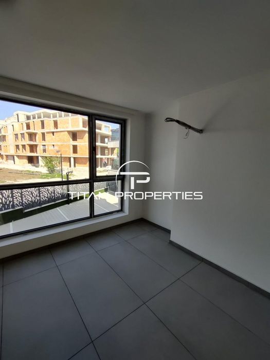 Продава се Тристаен апартамент в Бургас, Сарафово - 138 кв.м за 1754 €/кв.м - Снимка #1
