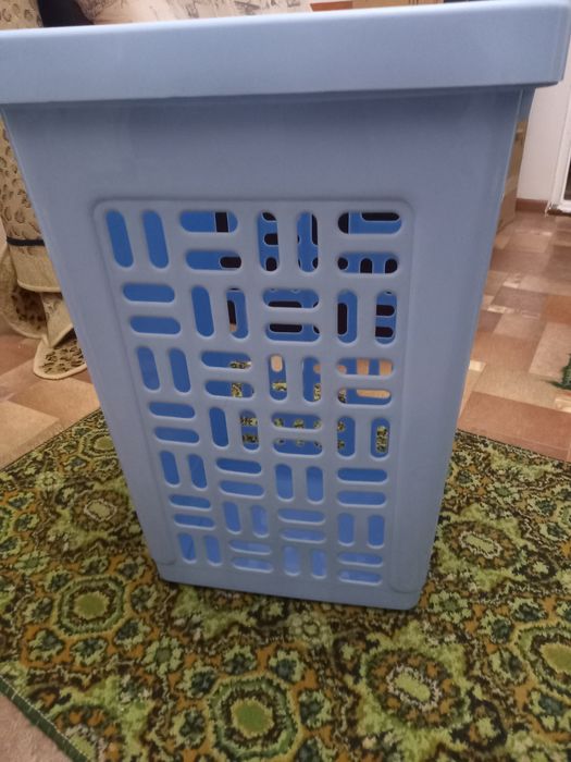 Продам корзину для белья.