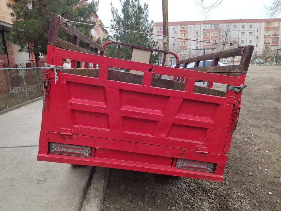 Yuk Mototsikl sotiladi