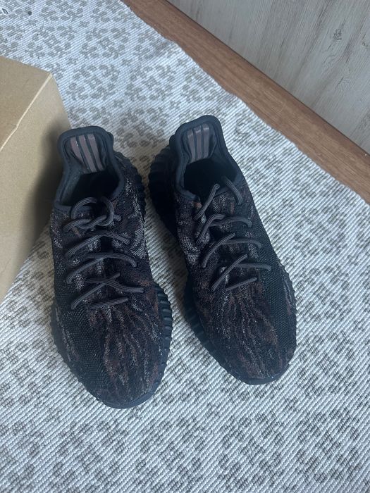Yeezy Boost 350 V2 37 1/3