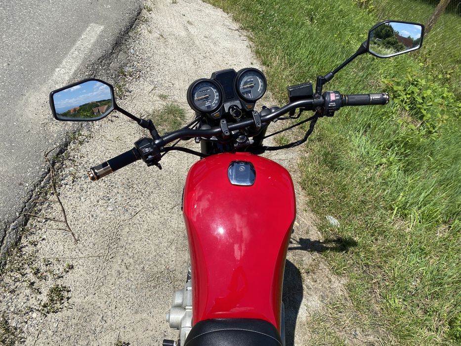 Suzuki GR650 Cafe Racer / Scrambler