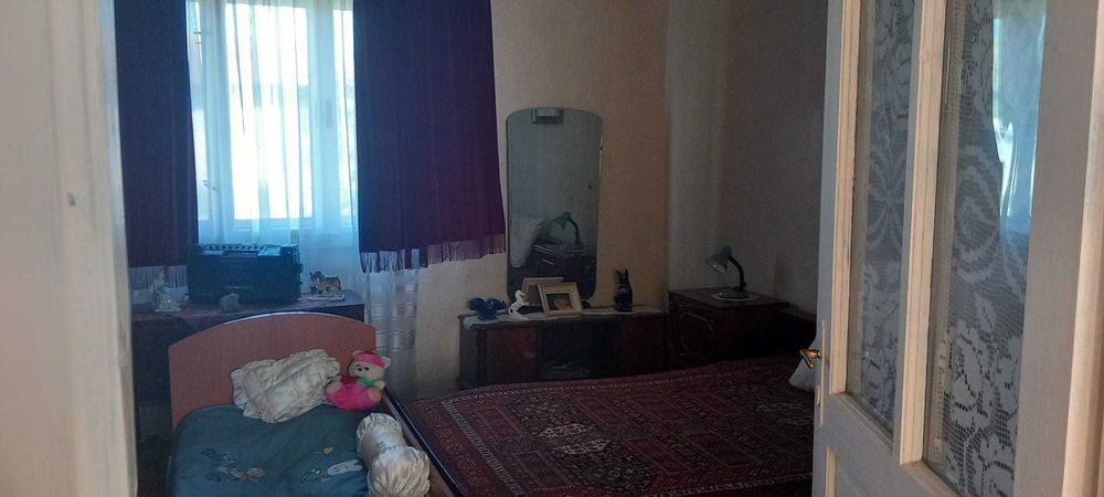 Proprietar vand casa cu teren 2.200 mp in sat Pescari (jud. Arad)