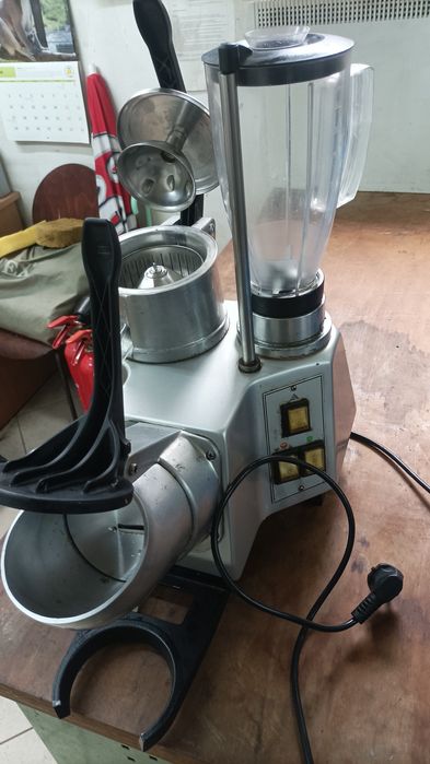 Продавам професионален Групобар MAKAP P520, Evolution, Италиански