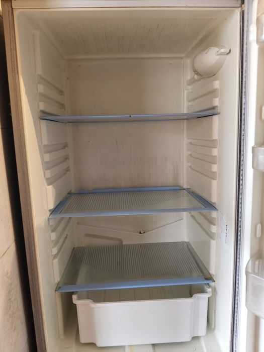 Холодильник сатылады