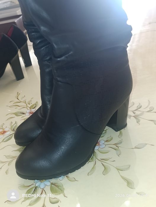 Продам Сапоги новые