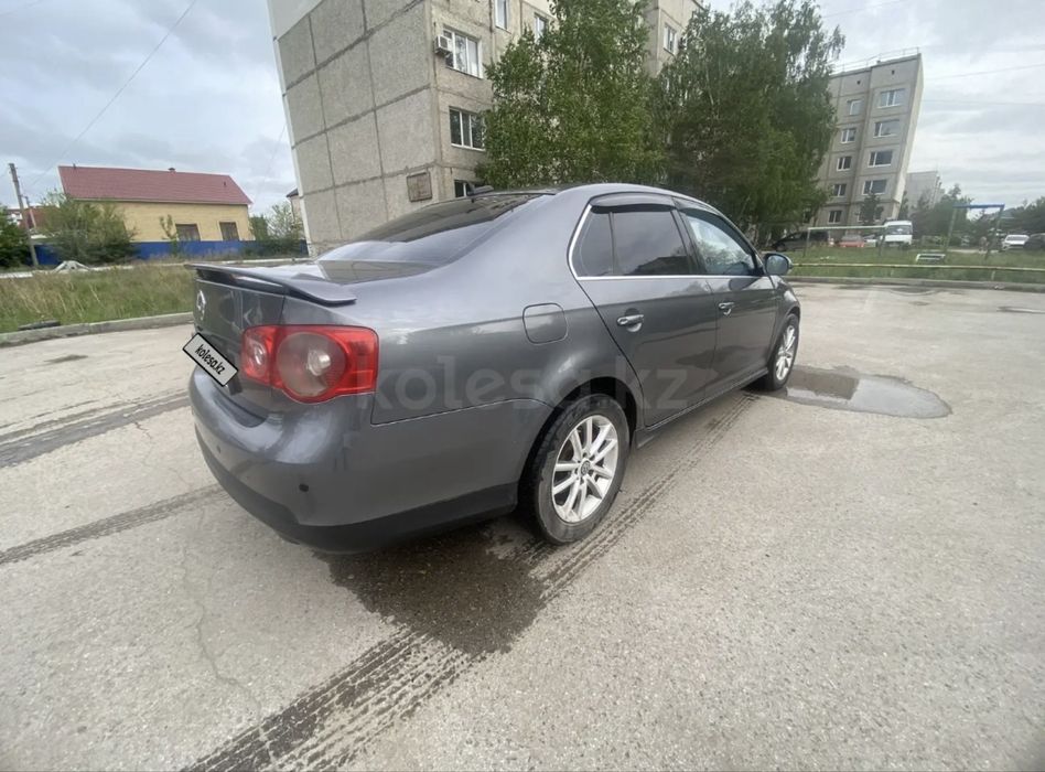 Продам машину.