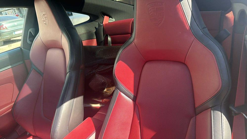 Porsche 911,an de fabricatie 2025, TVA inclus, nedeductibil.