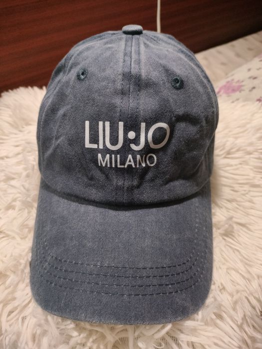 Шапки Liu Jo - чисто нови
Налични в тези цветове.
Брой: 10 лв