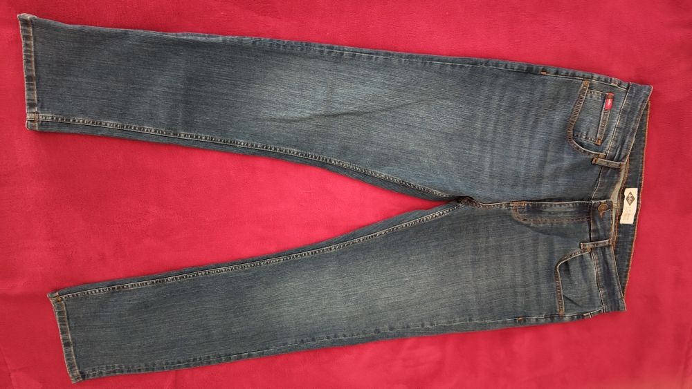 Vânzare Blugi Lee Cooper