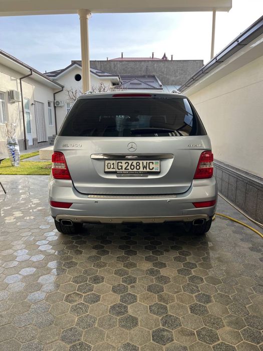 Mersedes bens ml 350 v otlichnom sostoyani probeg 102000 kl