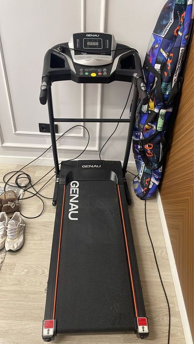 Беговая дорожка genau