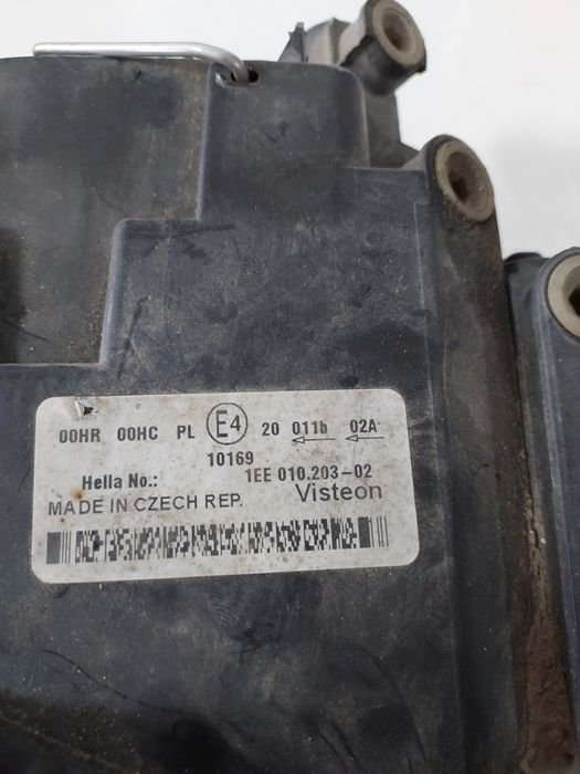 Far Stanga Dreapta  Vw Touran European