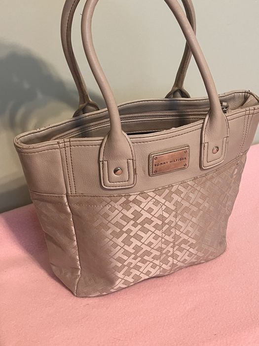 Дамска чанта Tommy Hilfiger