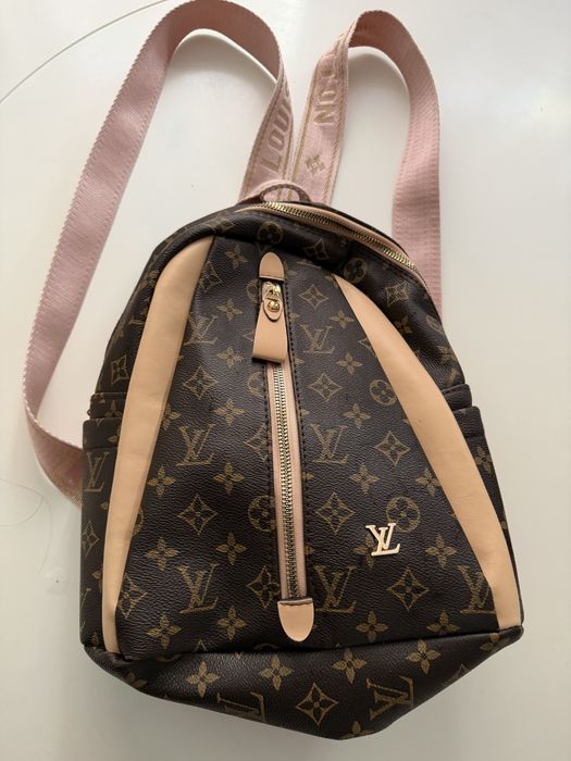 Rucsac model viral