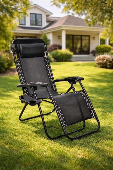 Сгъваем стол тип шезлонг с поставка за чаша и телефон