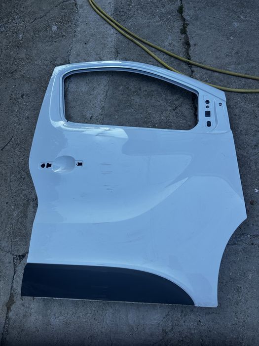 Ușă dreapta față renault trafic.