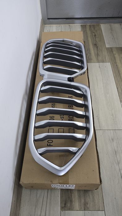 Предна Решетка/бъбреци/ BMW X6 G6
