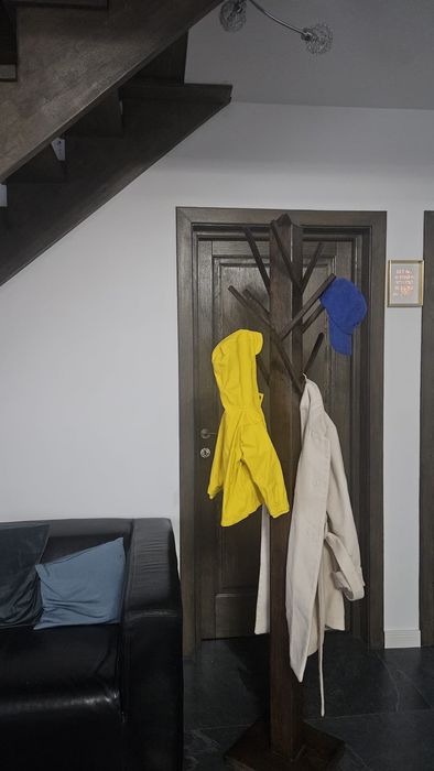 Vând cuier vertical lemn masiv stejar