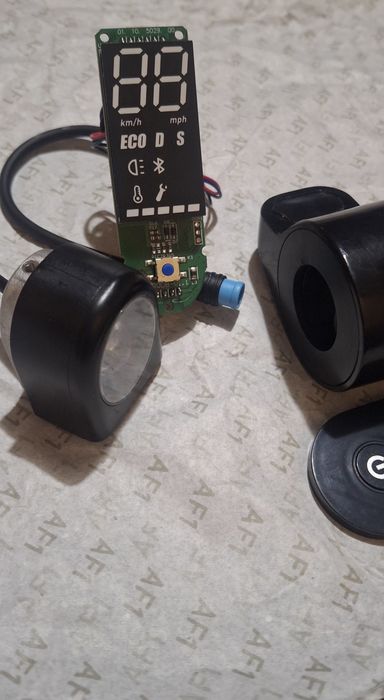 Vand piese noi trotineta xiaomi