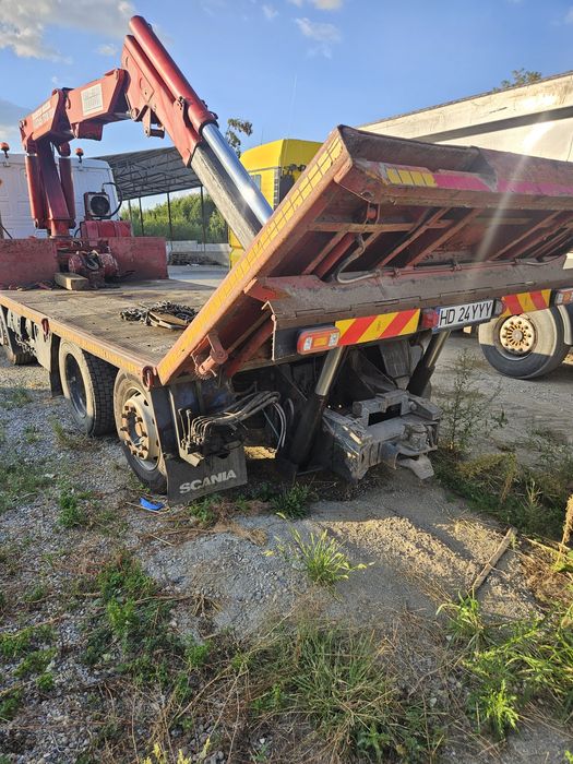 Vând sau schimb scania cu macara