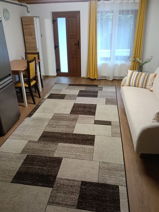 Inchiriez Garsoniera (Apartament cu o cameră)-48mp-Complet utilat cu parcare proprie.