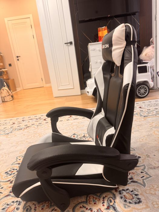 Игровое кресло Xtreon