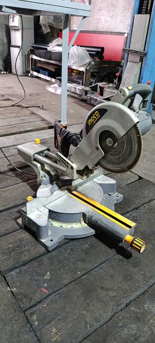 торцовочная пила. Tarsofka 254 ineco BM2S18004