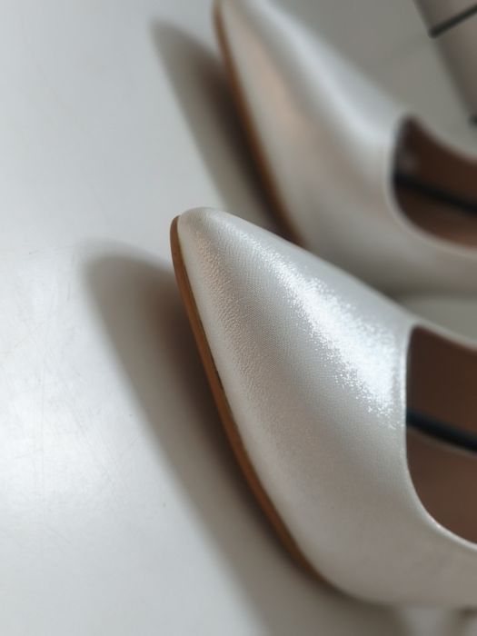 Лодочки белые перломутровые