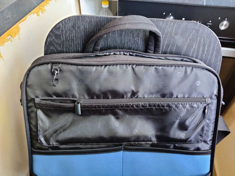 Продавам чанта за лаптоп „НР“