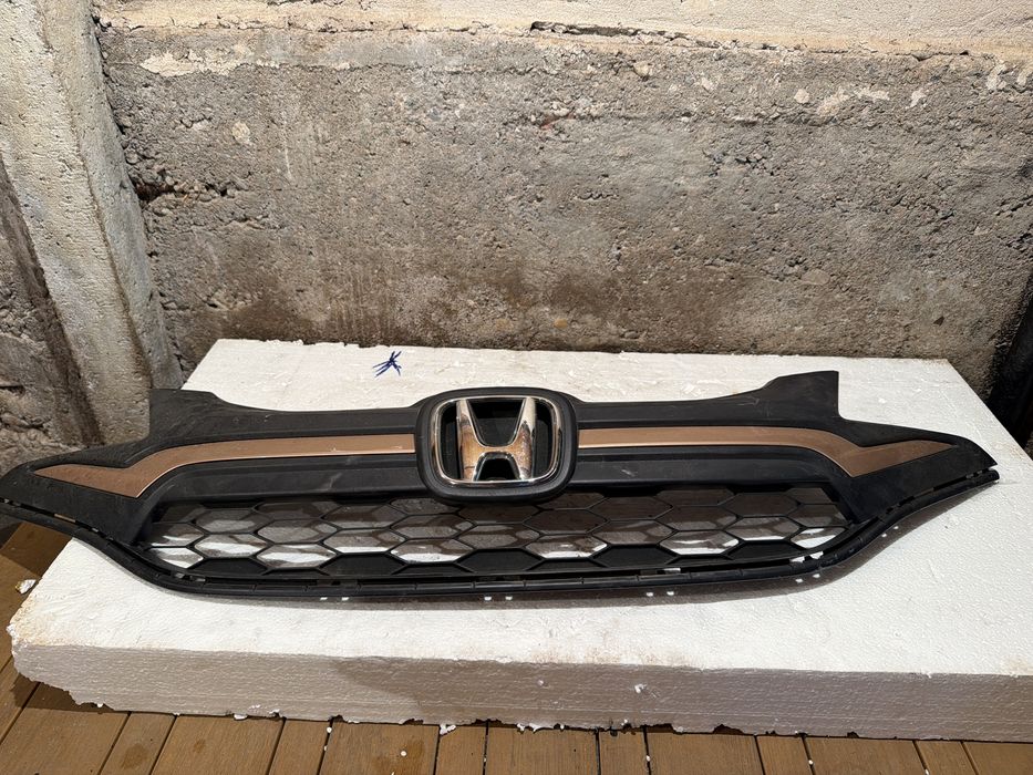 Решетка Honda Jazz