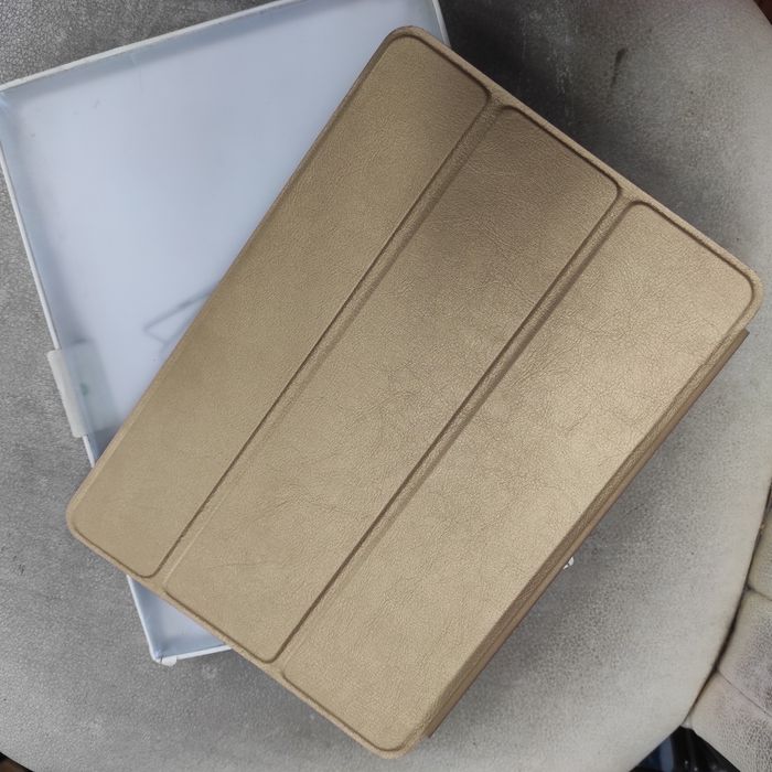 Чехол новый для iPad Air 2 недорого!
