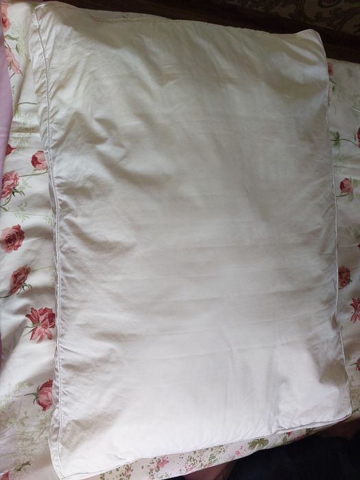 Продам        подушку