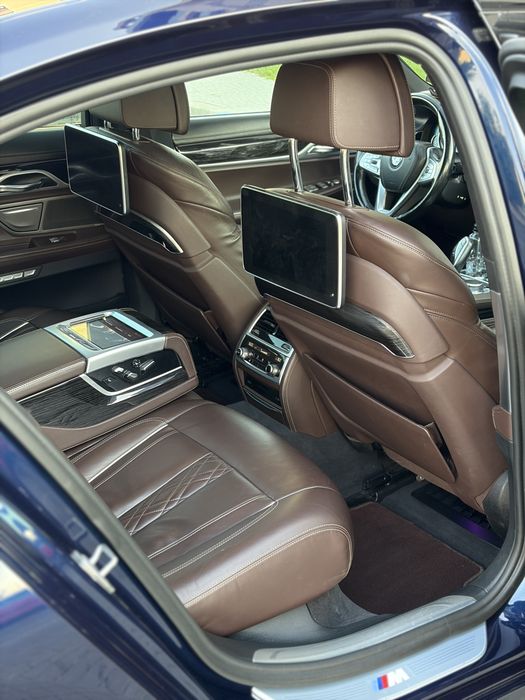 Bmw 750 i // 450 Cp // Variante