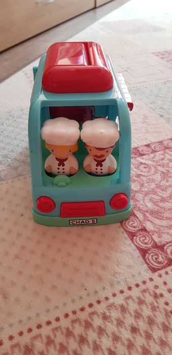 Занимателни играчки ,като нови.