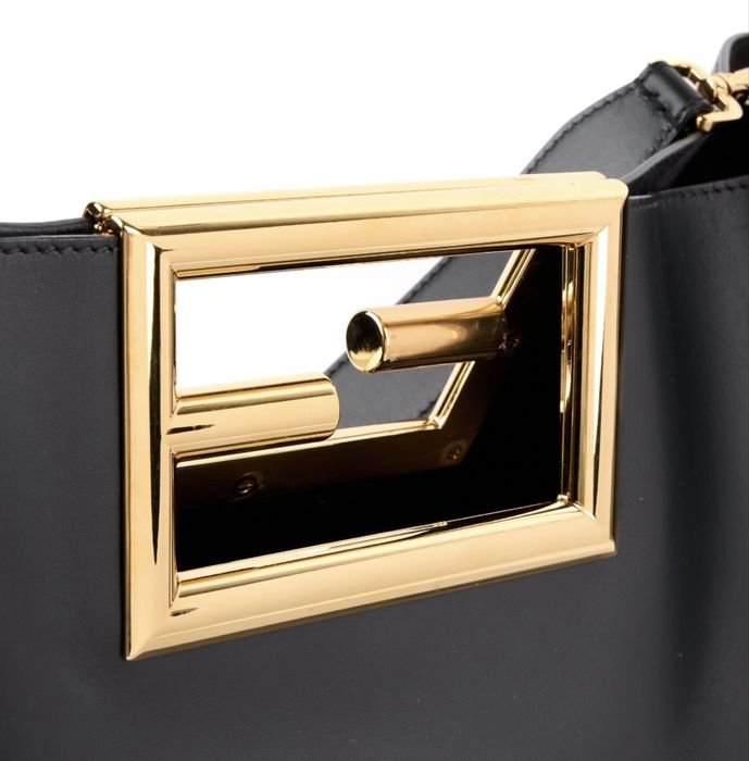 Оригинална дамска чанта Fendi