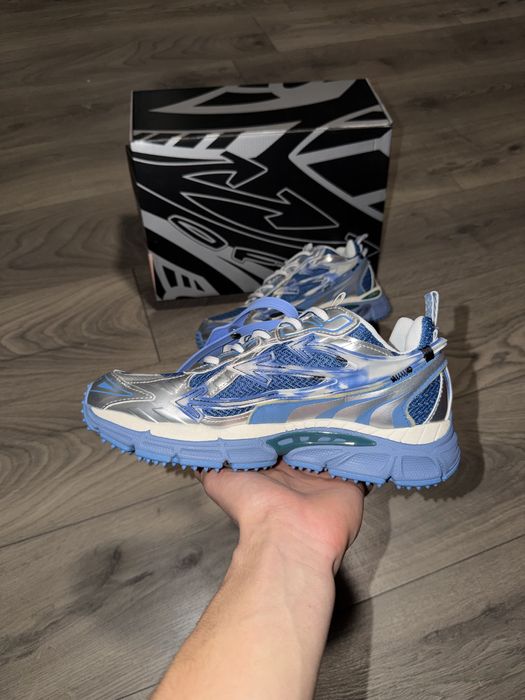 Off White Be Right Back