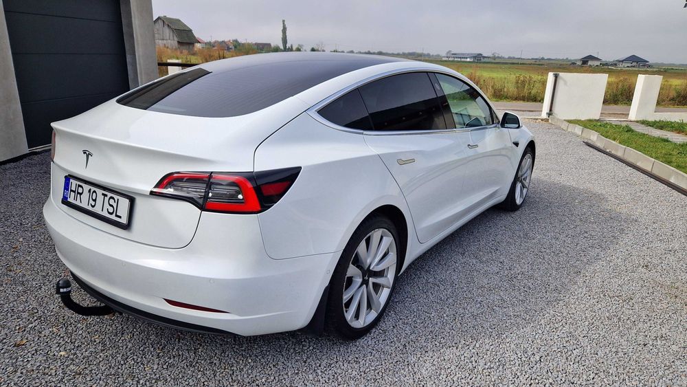 Tesla Model 3 Standard Range Plus