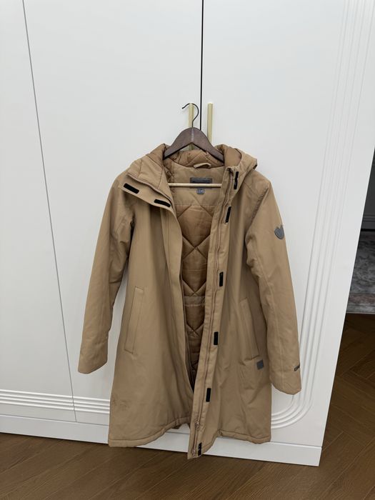 Зимняя куртка очень теплая