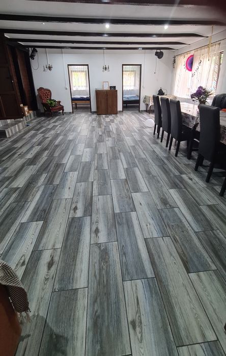 Închiriez cabană cu piscină încălzită  si jacuzzi cu hidromasaj