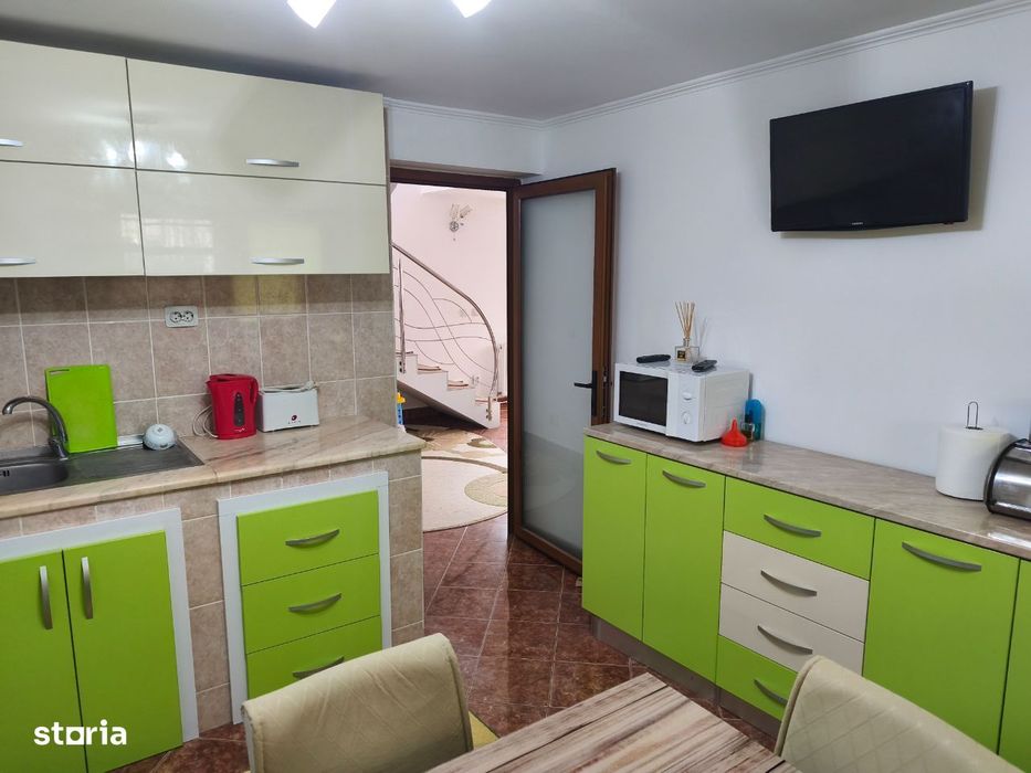Casă de vânzare/ Vlădești Priporu