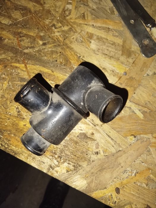 Термостат  ваз.  83  градуса.