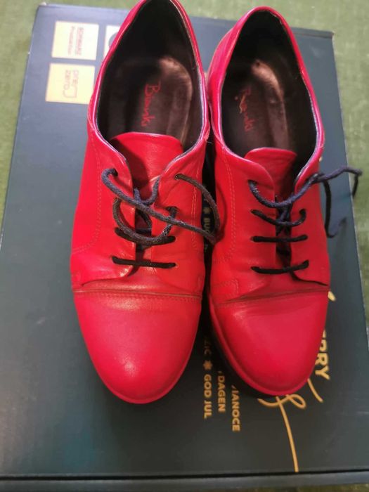 Намалени! Дамски обувки на платформа Bianki- 30 лв.