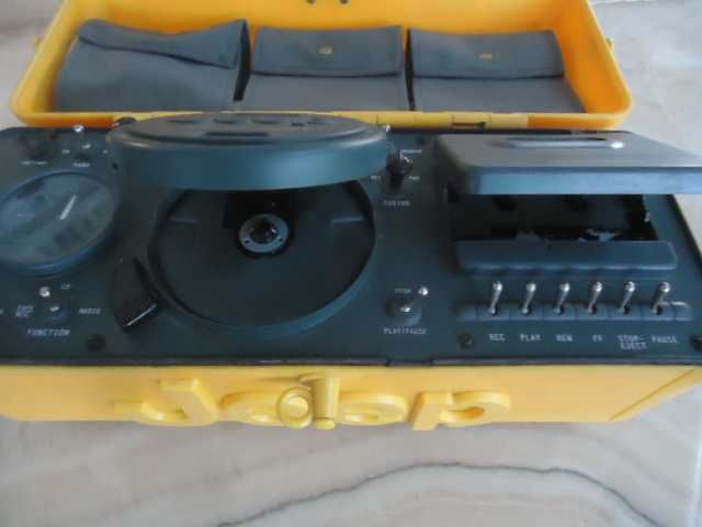 JEEP водоустойчиво радио, CD, касетофон.