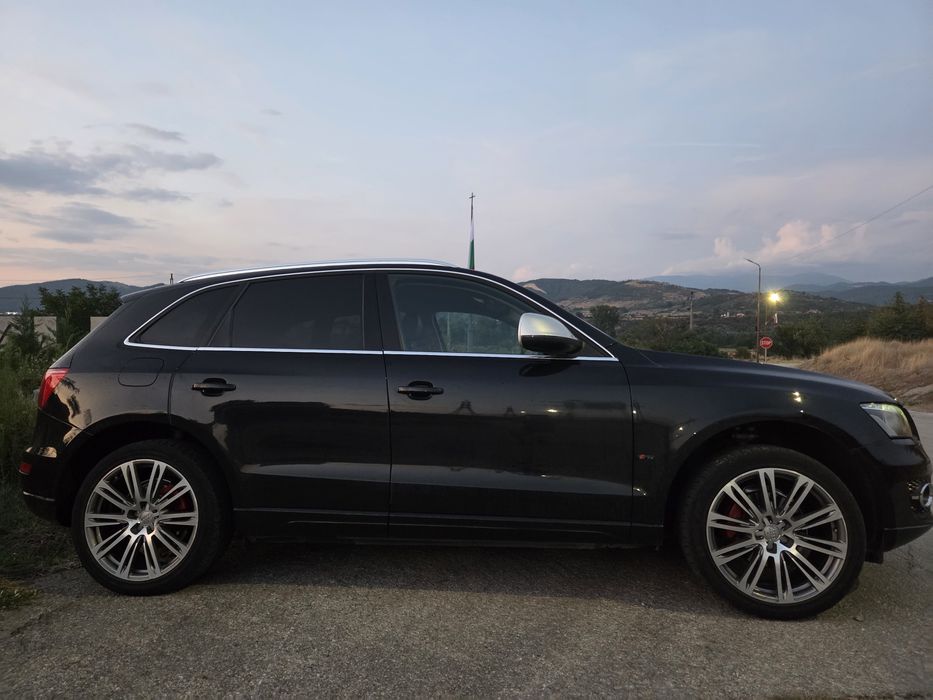 AUDI Q5 2.0 S line