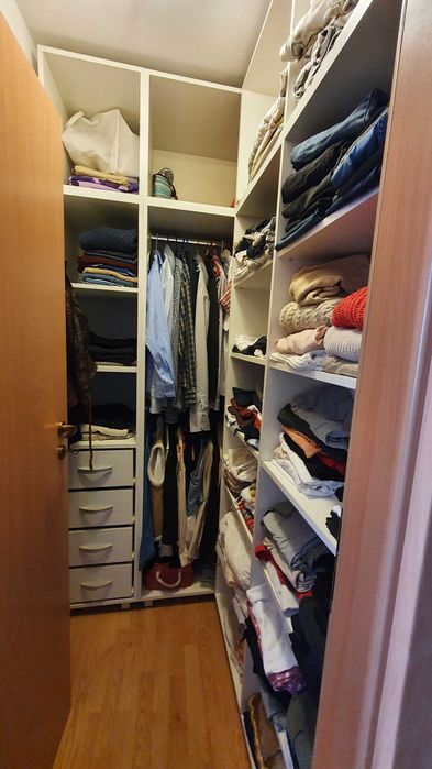 Inchiriez Apartament 3 camere + Garaj zona Tudor Dacia