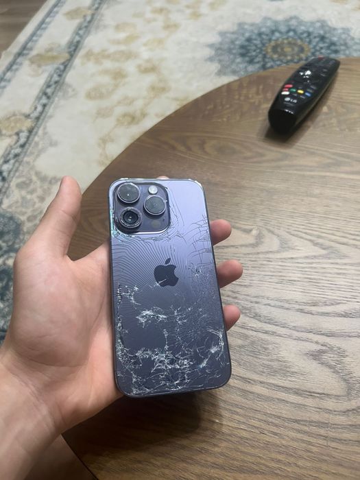 Продам iPhone 14 pro