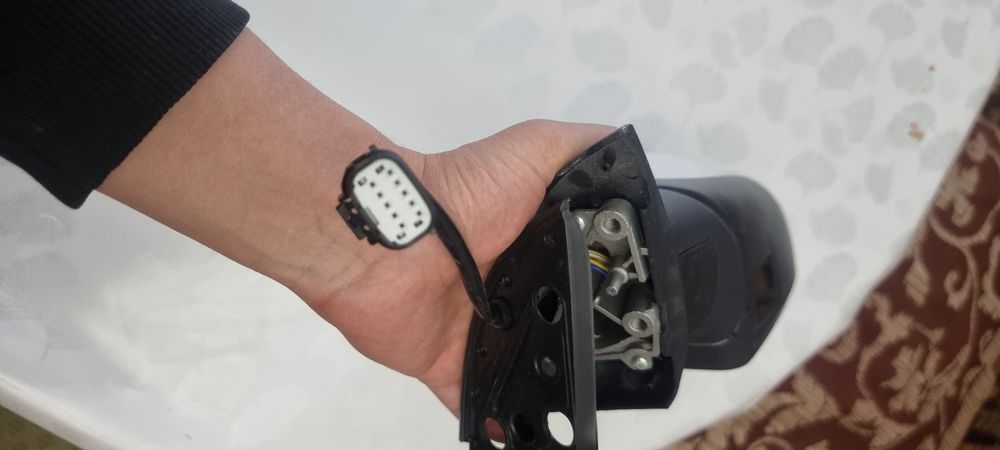 Продам левое зеркало от kia ceed jd киа сид 2013