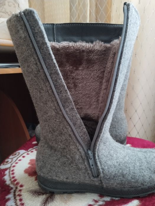 Продам валенки..