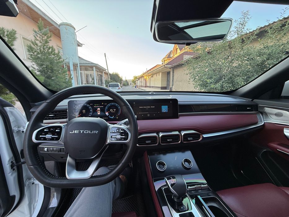 Jetour X70 plus luxury