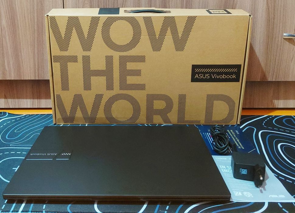 Asus VivoBook Go 16 JetBLACK!